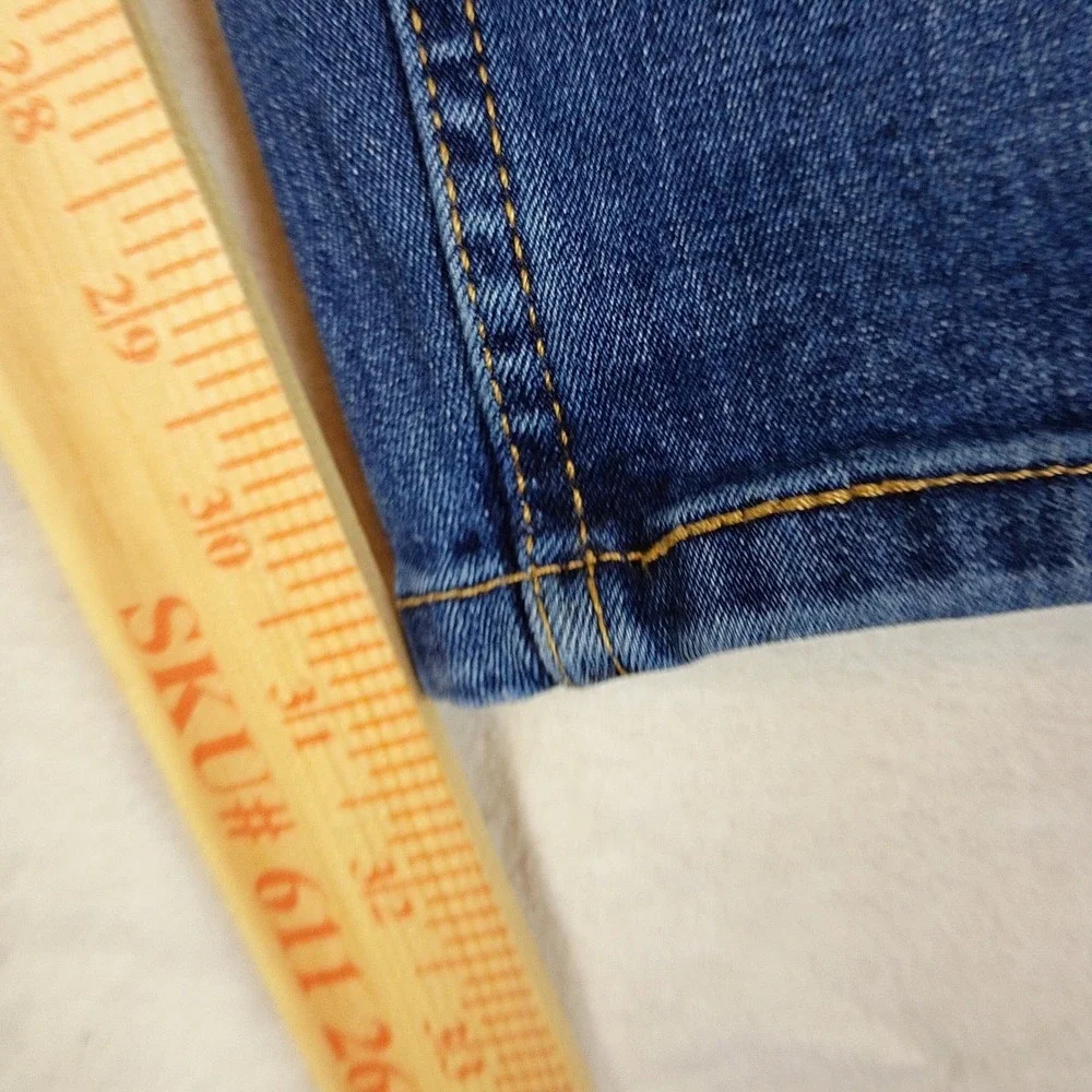 Levis 502 Slim Fit Mens Jeans Blue Medium Wash Denim 32x34 (Measures 31x31)